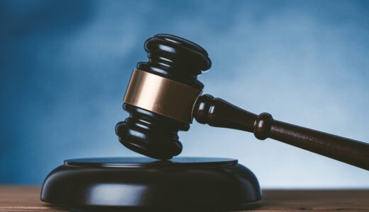 闇金に個人情報を教えてしまったらどうする？注意すべきリスクや対処法を紹介